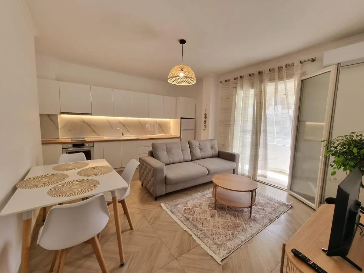 Boheme Apartment Golem  0*, Golem (Tirana)