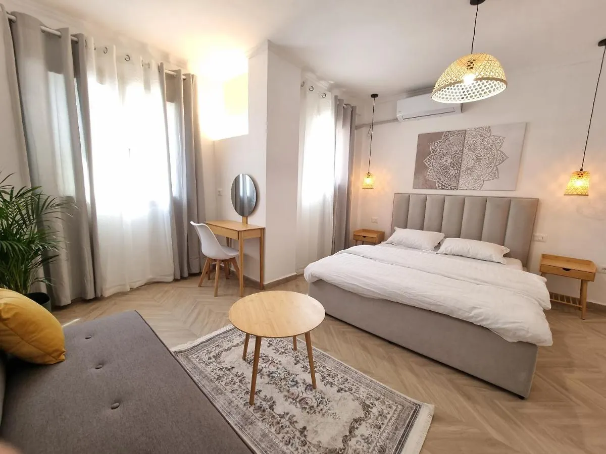 Boheme Apartment غوليم